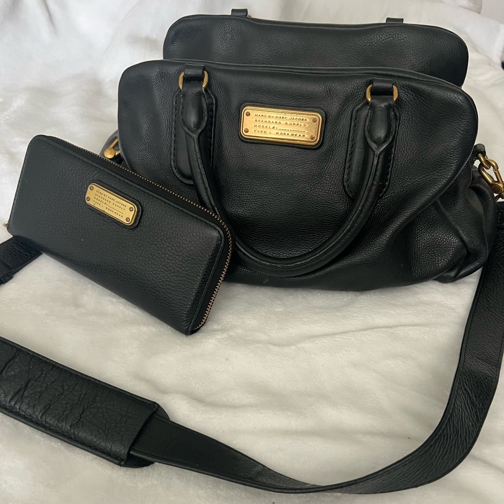 Marc Jacobs crossbody/shoulder bag and matching wallet